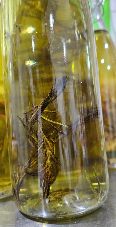 Rosemary & oil