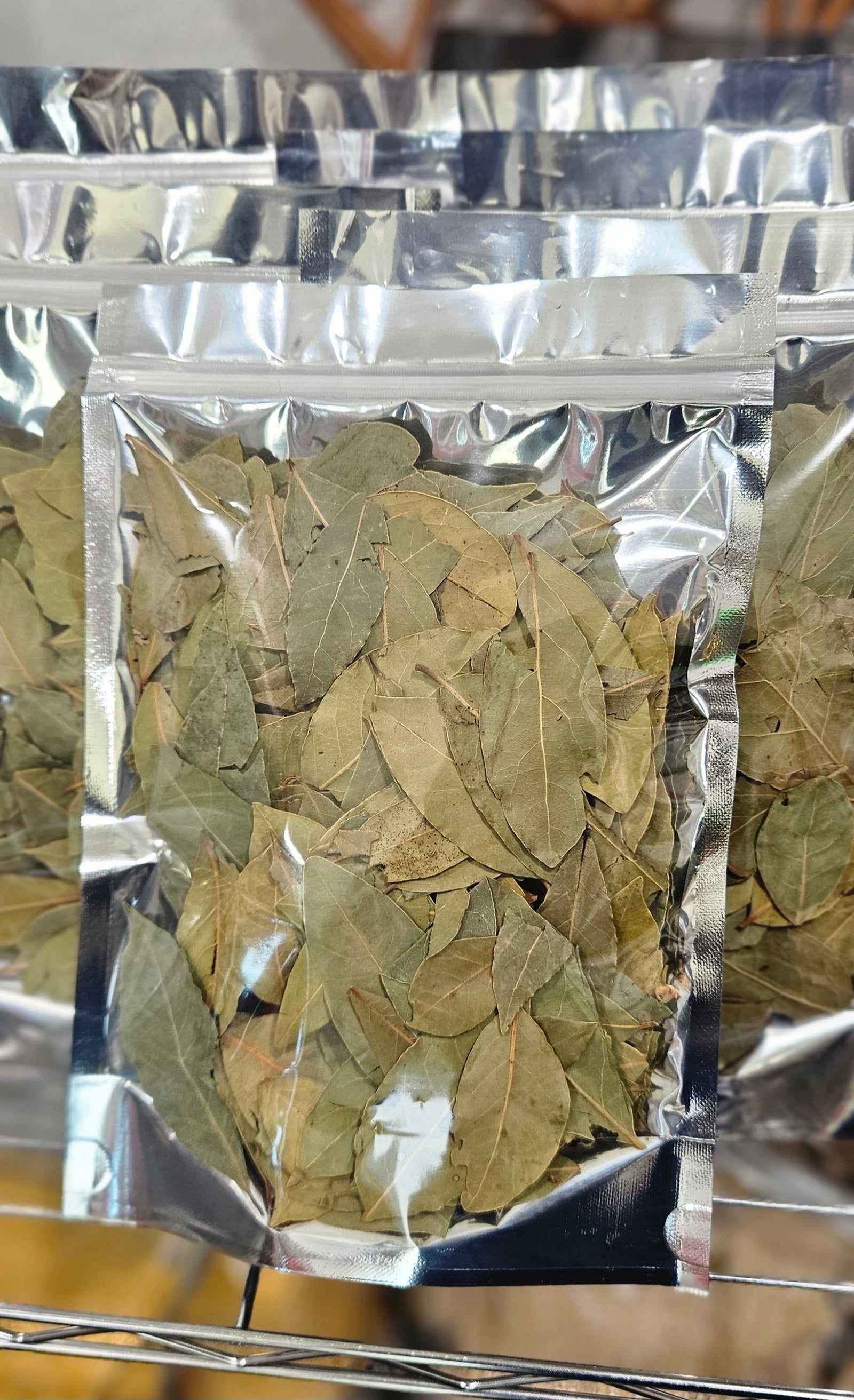 Fèy lorye (Bay leaves) 2oz